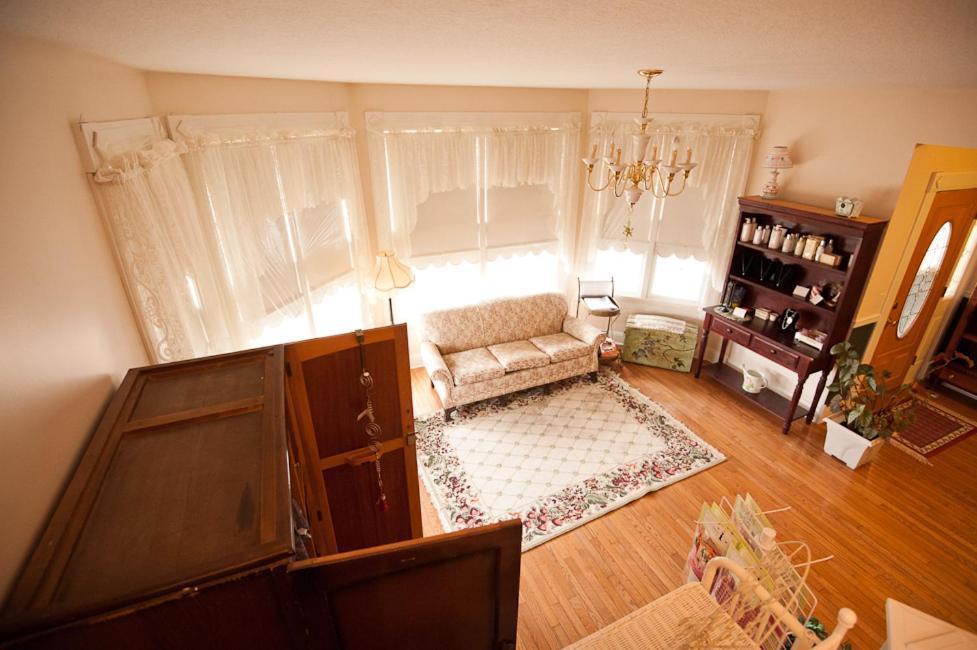 Victorian Veranda Country Inn Лоренс Экстерьер фото