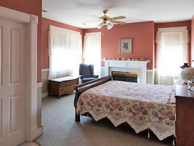 Victorian Veranda Country Inn Лоренс Экстерьер фото